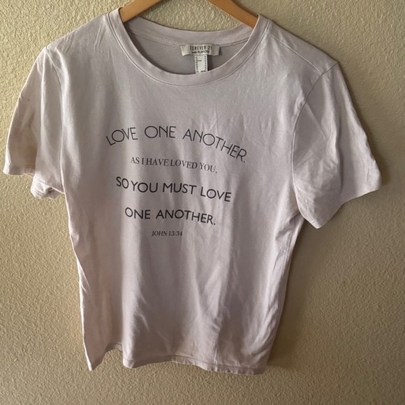 Forever 21 Bible Graphic T-Shirt with Love Bible Verse - Picture 1 of 6
